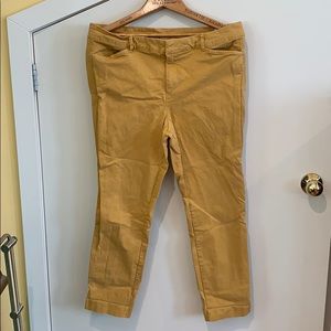 Mustard Old Navy pixie pant